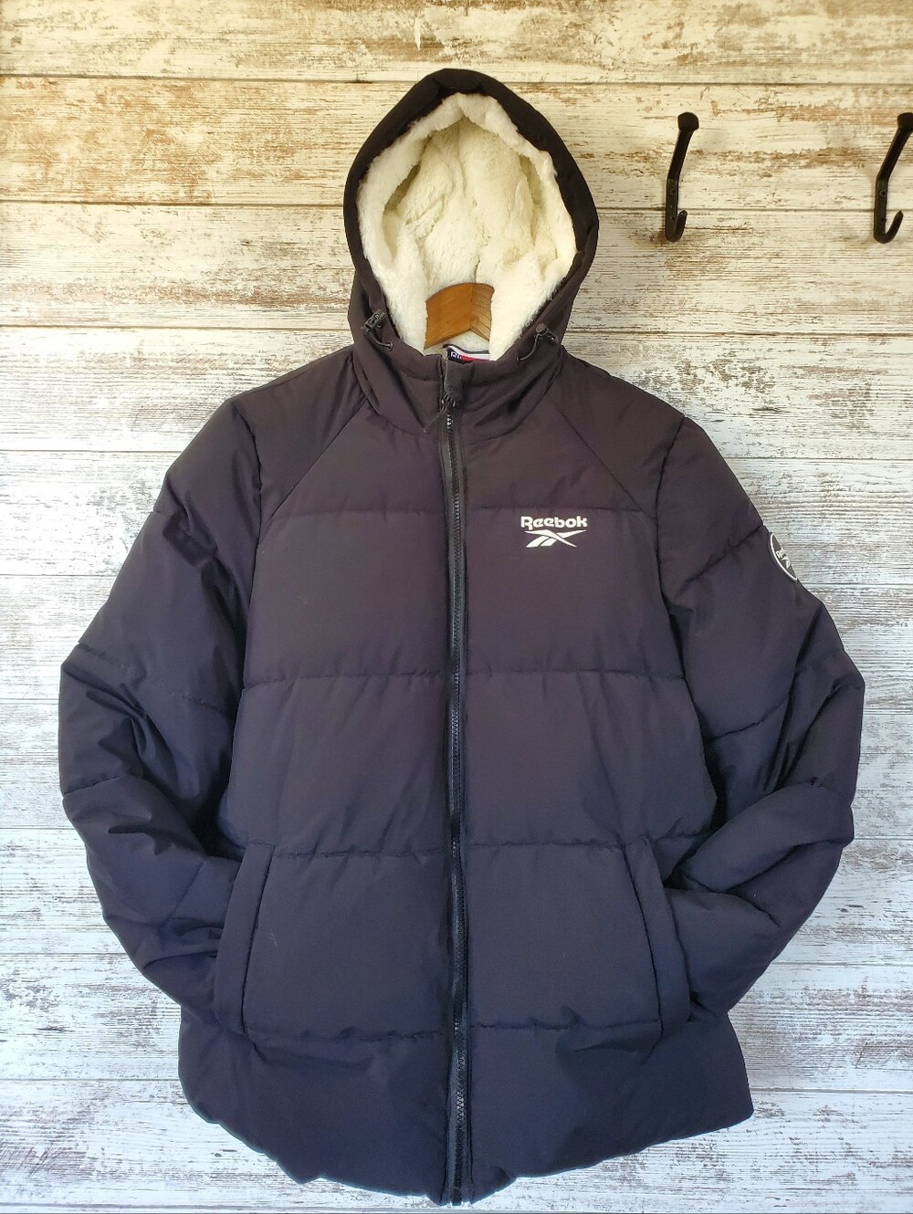 Reebok Black Heavyweight Sherpa Lined Hooded Winter Puffer Jacket Coat Unisex